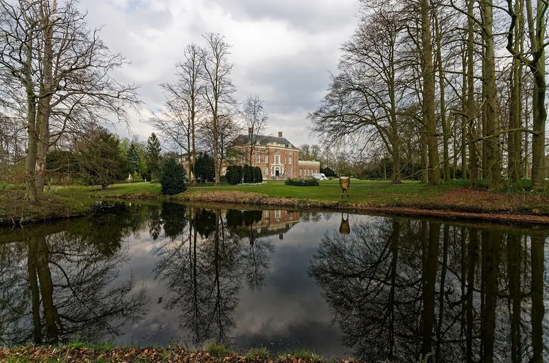 Park en slotgracht bij Slot Zeist